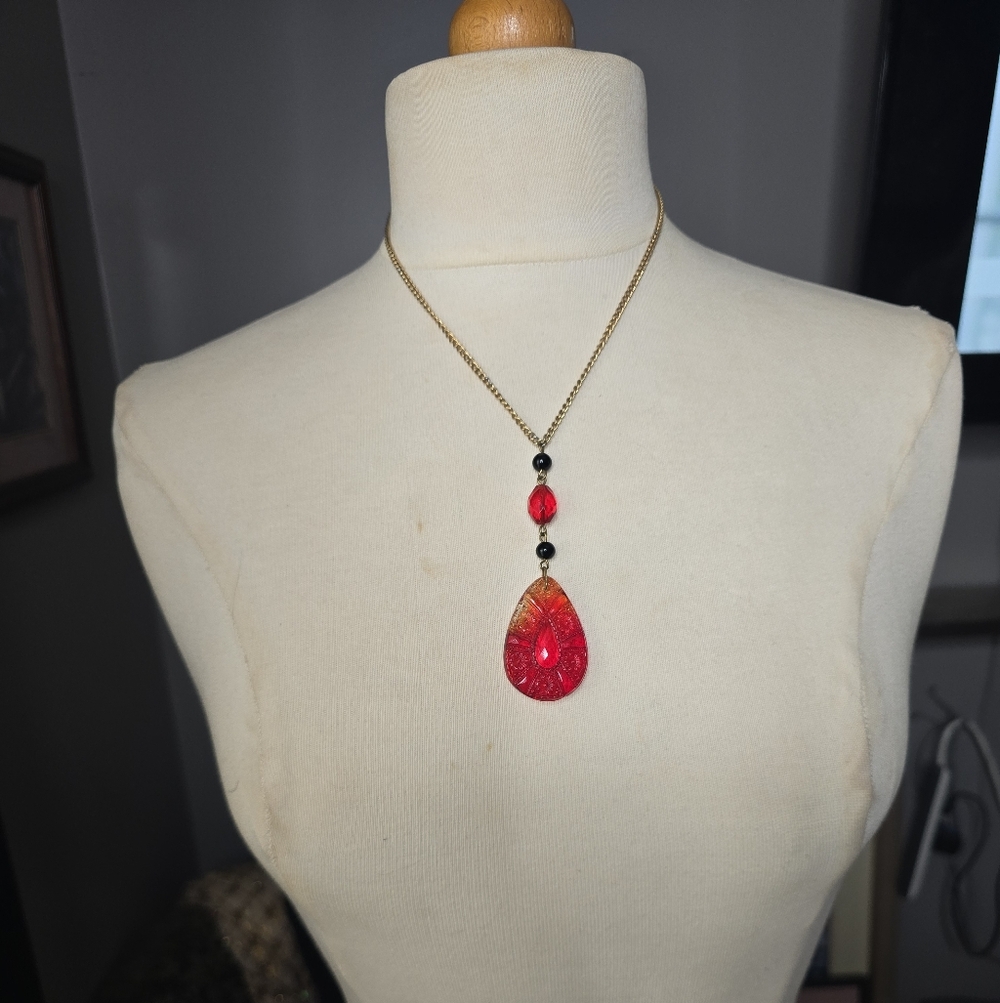 Vintage Art Deco Style Revlon Red Glass Teardrop Necklace
